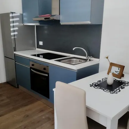 Nuovi A 300 Mt Da Centro E Spiaggia Apartmán *